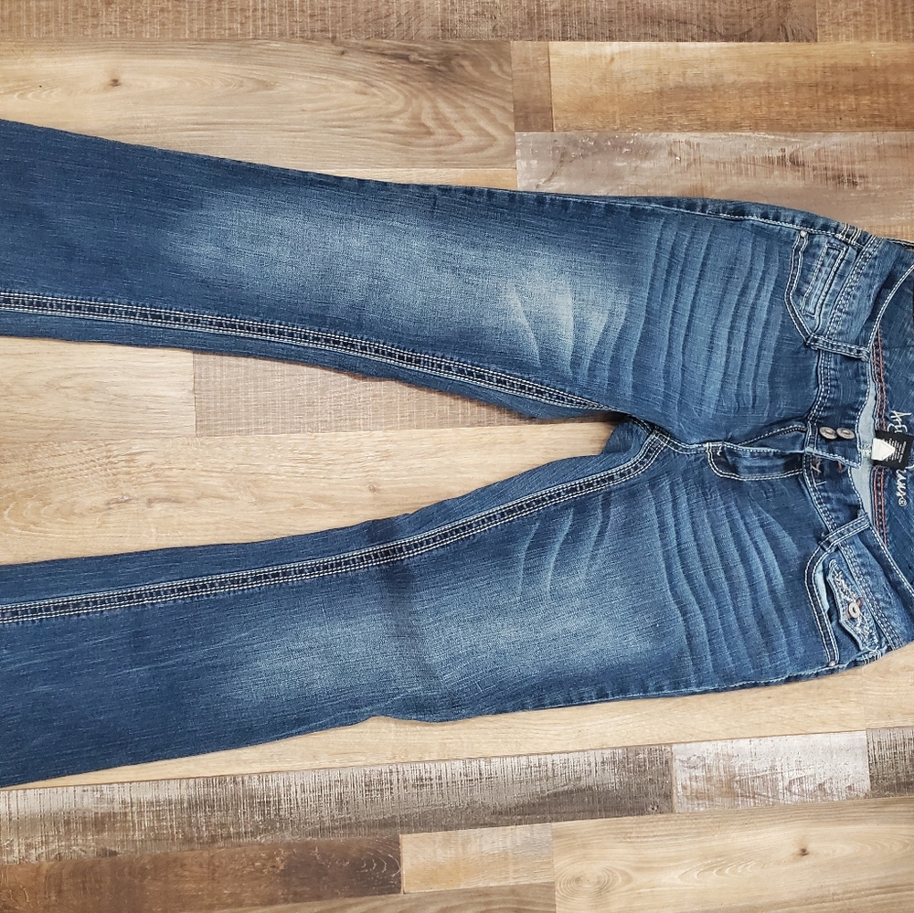 Ariya Jeans 9/10
